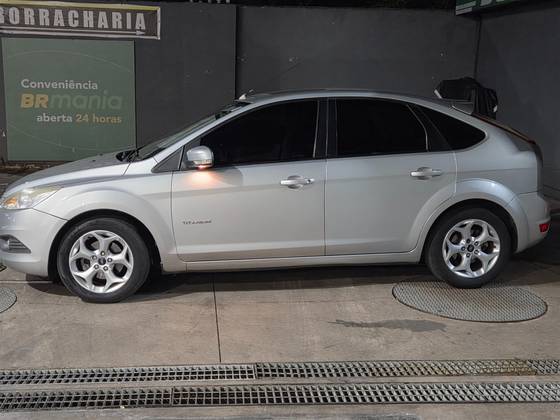 FORD FOCUS 2.0 TITANIUM HATCH 16V FLEX 4P AUTOMÁTICO